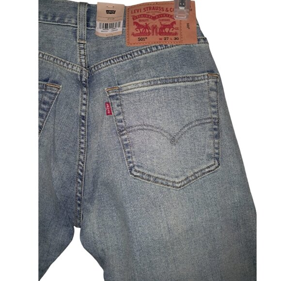 NWT Levi’s 501 Original Fit Men’s Jeans - Light Wash - Multiple Sizes - Picture 10 of 13
